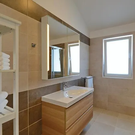 House In With Terrace, Air Conditioning, Wi-fi, Washing Machine