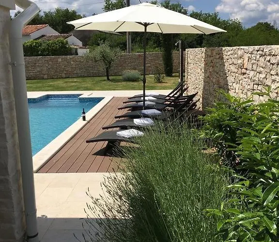 House In With Terrace, Air Conditioning, Wi-fi, Washing Machine Vakantiehuis