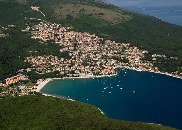 House In With Terrace, Air Conditioning, Wi-fi, Washing Machine *